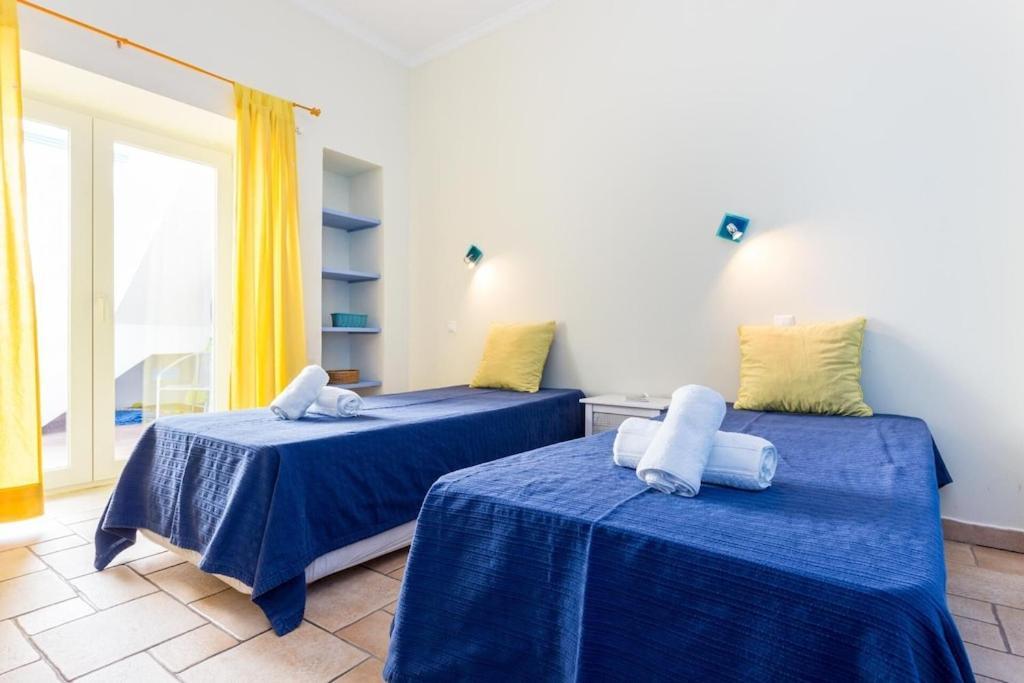 Refurbished Beachfront House, Pool, Ac, Wifi, Albufeira, Sea View Exteriör bild