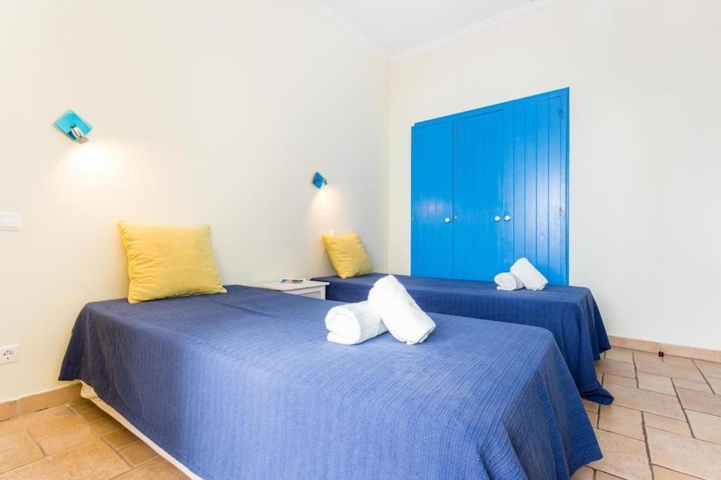Refurbished Beachfront House, Pool, Ac, Wifi, Albufeira, Sea View Exteriör bild