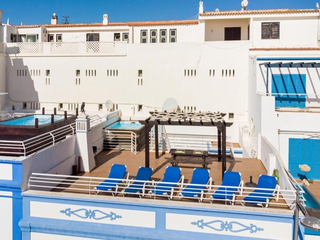 Refurbished Beachfront House, Pool, Ac, Wifi, Albufeira, Sea View Exteriör bild